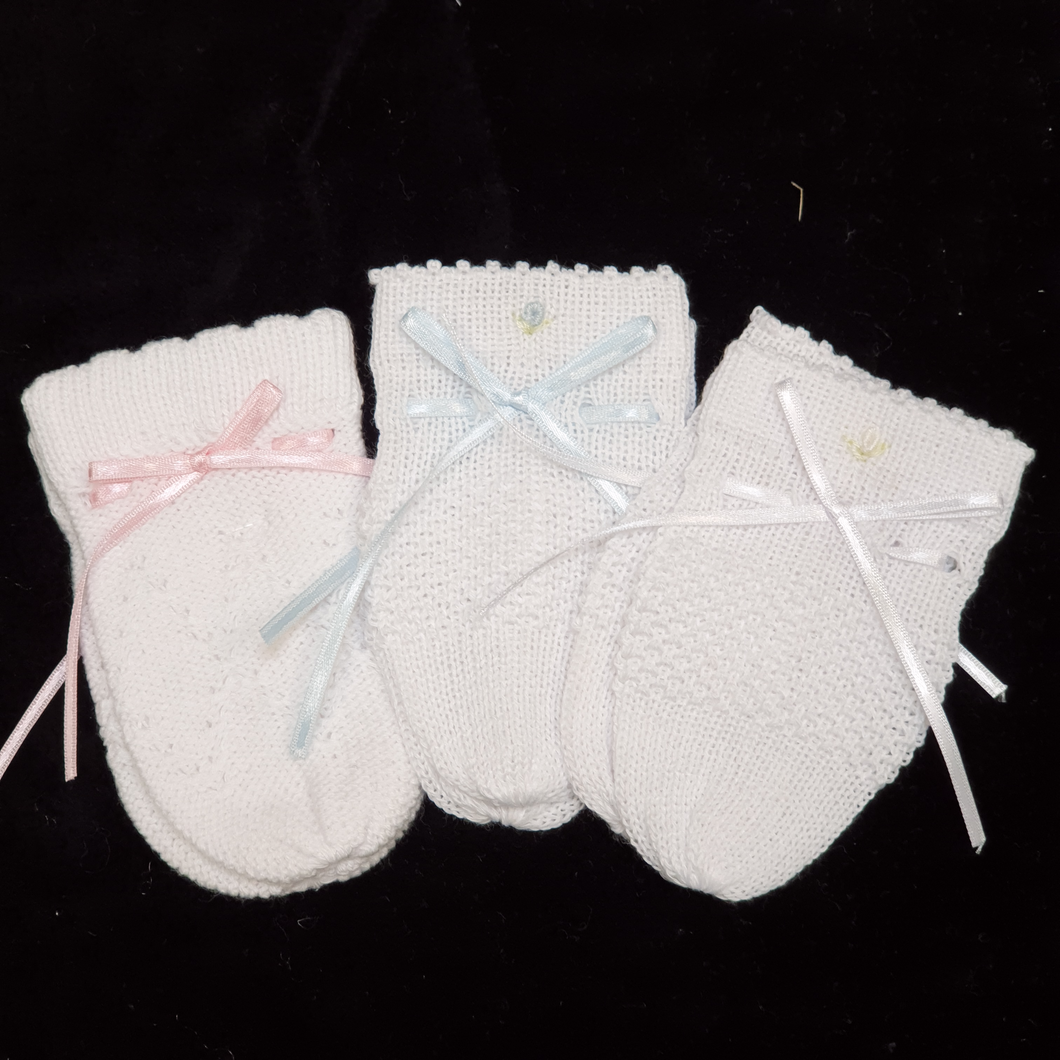 Will Beth Knit scratch mitts 3 colours style 2 with tiny motif