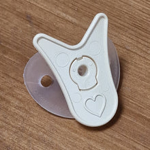 Wee Thumbie Micro Preemie soother/pacifier
