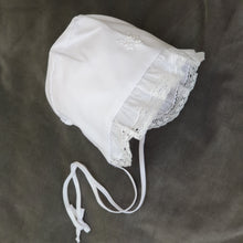 H2000 Will Beth Lace Edge Bonnet (pink or white) with embroidery 0-6m - Silicone Velvet Matting Powder