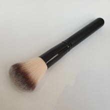 Powder brush for applying Silicone Velvet Matting and Care Powder **SPECIAL OFFER** - Silicone Velvet Matting Powder